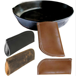 Vente en gros et fabrication sur mesure de protège-poignées pour poêles et woks ; protège-poignées en cuir isolants thermiquement pour cuisines domestiques et - Product Image 1