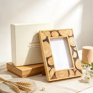 Cadre photo en bois massif personnalisé avec revêtement verni, finition lisse, pour décoration intérieure, cadeau, affichage, fourniture OEM - Product Image 3