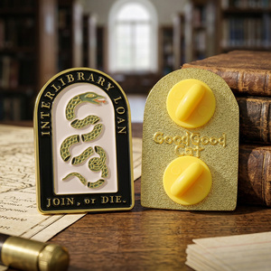 Pins de solapa personalizables con diseño de serpiente y temática de biblioteca, de metal dorado y aleación de zinc, esmaltados, para amantes de los libros y coleccionistas - Product Image 4