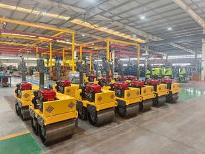 مدحلة طرق صغيرة تعمل بالديزل مع نظام تبريد مائي، مدحلة اهتزازية للأسفلت يمكن المشي خلفها، مدحلة طرق صغيرة يمكن ركوبها - Product Image 4