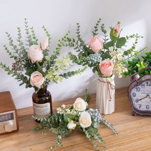 ช่อดอกกุหลาบประดิษฐ์ CallaFloral สีชมพู ทำจากโพลีเอสเตอร์ สำหรับตกแต่งภายใน งานแต่งงาน และจัดดอกไม้ - Product Image 1