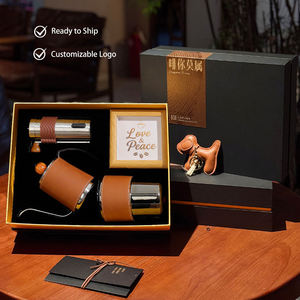 Kit de Regalo Artesanal de Café con Detalles en Cuero Rústico Chic, Herramientas Completas para Verter Café, <span class=keywords><strong>Regalos</strong></span> <span class=keywords><strong>Inolvidables</strong></span> para Empleados de Negocios - Product Image 1