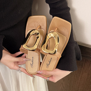 Sandalias de Diseñador para Mujer, Estilo Veraniego, Tipo Chanclas, Sandalias Planas de Lujo con Hebilla Metálica para Exteriores - Product Image 2