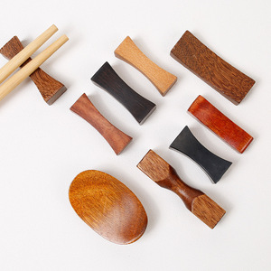 Reposapalillos de madera, soporte para palillos de sándalo rojo y madera de ala de pollo, estilo chino para el hogar y hoteles - Product Image 4