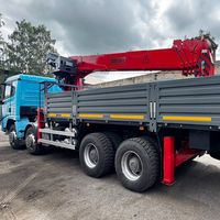 Grue à bras droit montée sur camion de 14 tonnes avec moteur, boîte de vitesses et pompe pour la construction routière, télécommande, portée de 21 m