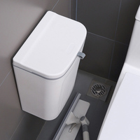 Poubelle murale en plastique blanc pour la cuisine