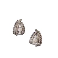 Boucles d'oreilles clous élégantes de style palais français, design haut de gamme, à la mode, pour femmes, avec détails géométriques en dentelle et perles