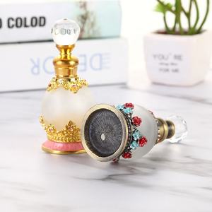 15ml Européen Moyen-Orient Dubaï En Métal Alliage Breveté Prune Fleurs Parfum Bouteille D'huile Essentielle de Verre Vide Attar Bouteilles #81136S - Product Image 2