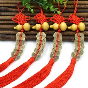 Pendentif en alliage en forme de calebasse avec pièces de monnaie des cinq empereurs, nœud chinois et pompons, pour décoration de porte Feng Shui, fait main, cadeau du Nouvel An - Product Image 2