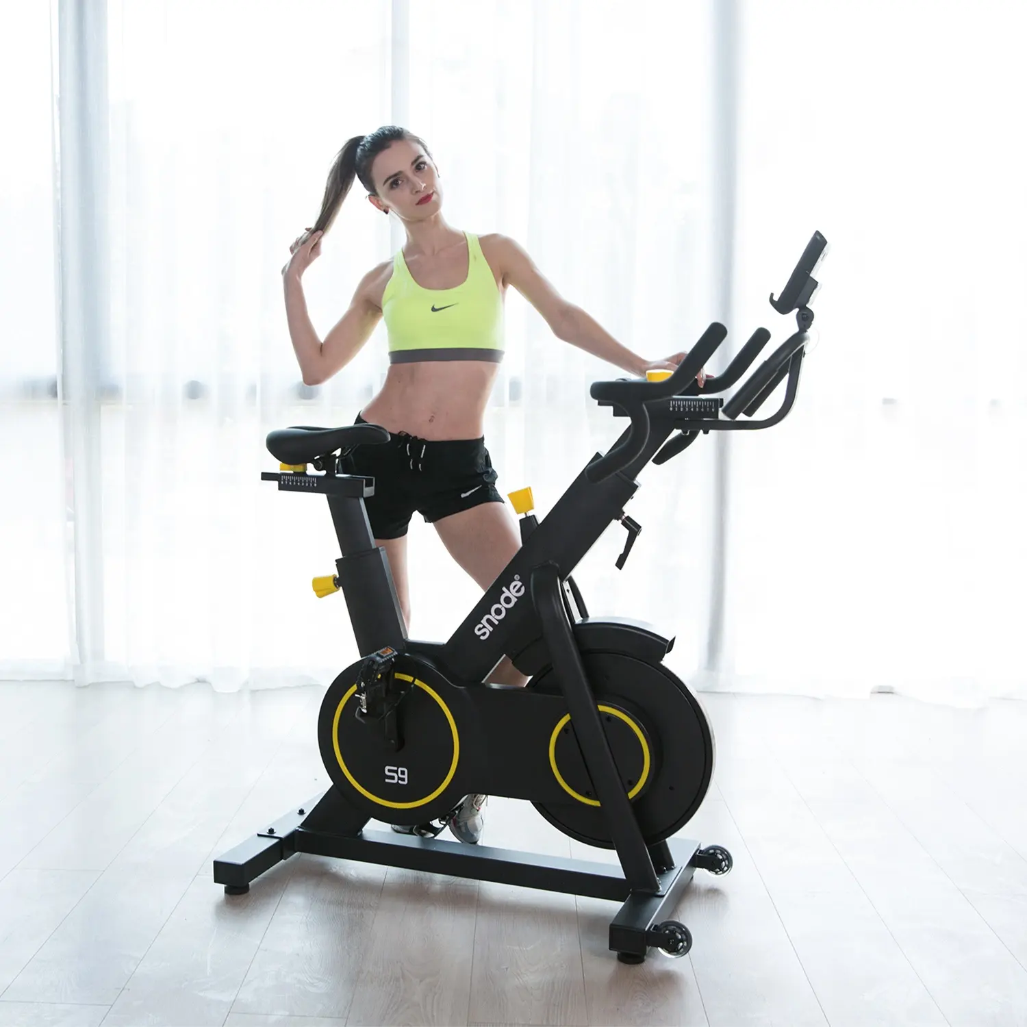 Snode S9 Heim-Spin-Bike einstellbare Handstange Indoor-Gym Fitness mit Werkspreis