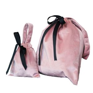 Pochette de maquillage personnalisable en velours de luxe léger avec cordon de serrage, portable pour le voyage, avec impression de motifs, fabriquée en toile - Product Image 6