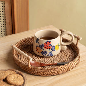 Tasse en céramique de Chaozhou, design rétro avec fleurs peintes à la main, pour le thé de l'après-midi, usage général - Product Image 4