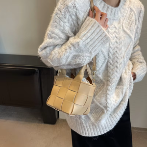 New Style Fashion Korean-style Woven Women's <b>Small</b> Single Zip Unique Design Ladies Shoulder Crossbody <b>Handbag</b> Retro Tanjing - Product Image 3