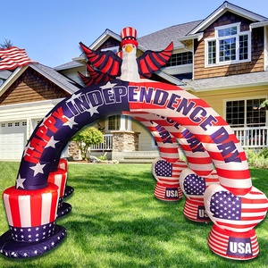Arc gonflable du jour de l'indépendance patriotique de 2.4m de haut Aigle à tête blanche volant et arche du drapeau américain LED Blow Up - Product Image 1