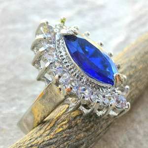 Anillo Tradicional Ajustable de Lujo con Cristales Multicolores, Bañado en Oro, con Piedras Preciosas Naturales Arcoíris para Mujer, Hecho en China - Product Image 1