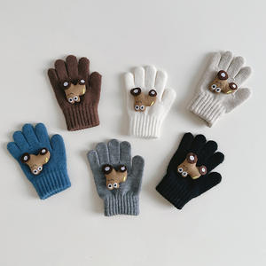 Vente en gros de gants d'hiver mignons et chauds <span class=keywords><strong>pour</strong></span> enfants gants de doigt en forme de <span class=keywords><strong>voiture</strong></span> en 3D tricotant des sports quotidiens <span class=keywords><strong>pour</strong></span> le cyclisme et le ski - Product Image 1