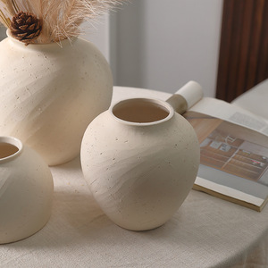 Décoration d'intérieur rustique Wabi Sabi, <span class=keywords><strong>pot</strong></span> en porcelaine rond à glaçure blanche mate, vase en céramique pour fleurs séchées - Product Image 6