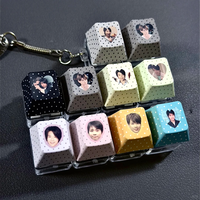 Porte-clés clavier carré simple en plastique à 4 touches, avec bouton de clic et interrupteur fidget, base LED lumineuse, accepte la personnalisation