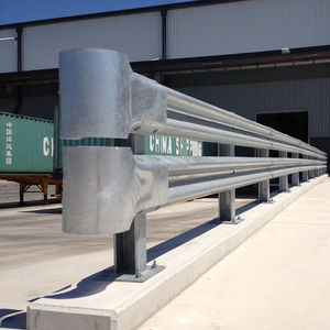 Barrière de sécurité routière PiPe W Beam Guardrail 4130 mm 2,5 mm en acier Q235 galvanisé à chaud certifiée EN 1317 H1W2 - Product Image 6