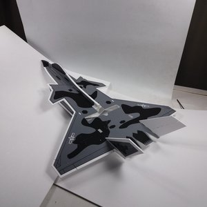 Avion télécommandé J-20 à voilure fixe, modèle 2.4G, résistant aux chocs, en PP, similaire aux planeurs Su-27, prêt à voler - Product Image 3