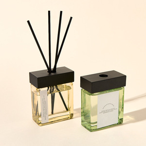 Botella de vidrio de aromaterapia sin fuego cuadrada plana personalizada de 120ml, difusor volátil de ratán de alta calidad, soportes para incienso y incienso - Product Image 4