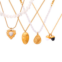 Chic Style Tempérament Géométrique Texture Pendentif Collier Perle D'eau Douce Perlé En Acier Inoxydable Collier Ras Du Cou Pour Les Femmes