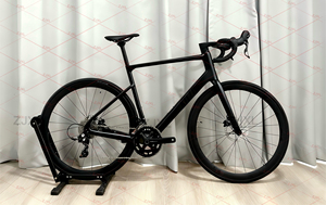 Bicicleta de <span class=keywords><strong>Carretera</strong></span> de Fibra de Carbono Aero 700CShi Mano DI2 con Frenos de Disco Hidráulicos, Venta Directa de Fábrica KOZO, OEM - Product Image 6
