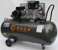 Italie Type 200L/300L/500L Compresseur d'air à piston 4HP 3KW Construction de réservoir stationnaire 2.2KW Puissance du moteur 10BAR Nouveau