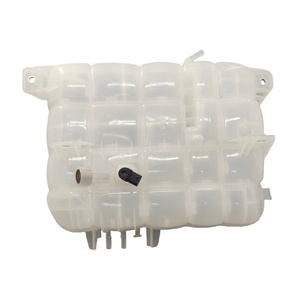 Piezas de Alta Calidad para el Sistema de Refrigeración de Camiones 23674076 21883433 22430043 21821826 Tanque de Expansión para Camión Volvo - Product Image 4