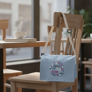 Sac messager en toile bleu pastel avec logo personnalisé, cadeau promotionnel d'entreprise - Product Image 5