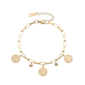 Wholesale Gold Stainless Steel Chain <b>Bracelet</b> Heart Shaped <b>Shell</b> Pendant <b>Bracelet</b> - Product Image 1