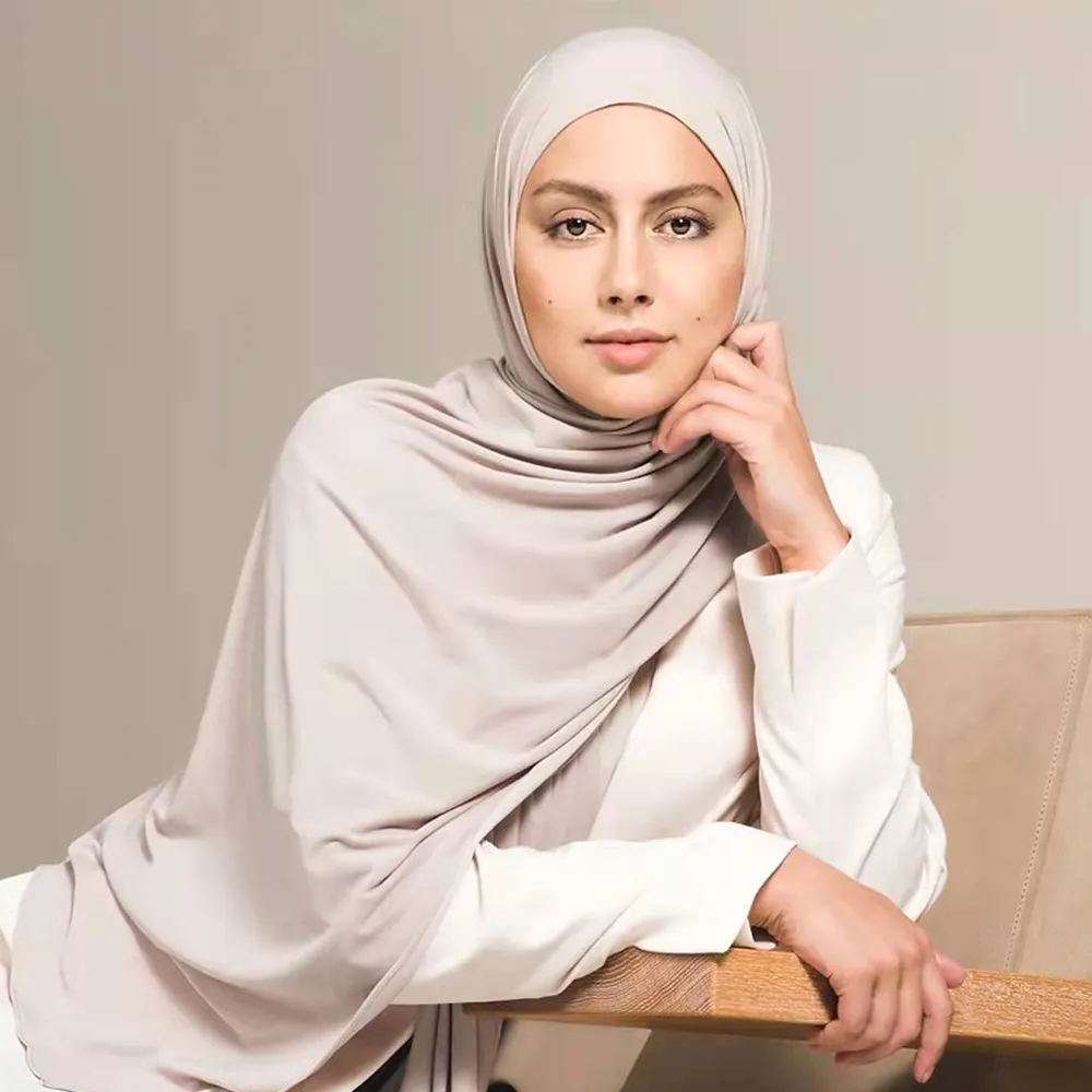 Haute qualité Premium Jersey Hijabs musulman doux écharpe femmes Opaque extensible en gros nouveauté Lycra Jersey Hijab