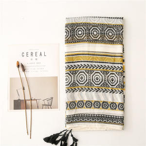 Venta al por mayor 2022 Venta caliente Malasia Tudung ancho impreso chales de alta calidad estilo Pop Bohemia suave algodón bufanda musulmán Hijabs - Product Image 3