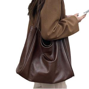 Bolso Tote de Piel Sintética PU con Parte Superior Abierta, Forro de Poliéster, Gran Capacidad, Textura Suave, Logotipo Personalizado, Nuevo, Casual, Moderno, para el Trabajo, para Mujer - Product Image 5