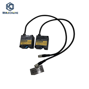 หัวเซนเซอร์วัดระยะทางด้วยเลเซอร์ CMOS ความเร็วสูงพิเศษ ความแม่นยำสูง รุ่น KEYENCE LK-H027K แบบวัดระยะกว้าง - Product Image 1