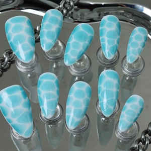 Uñas Postizas de Lujo Hechas a Mano al por Mayor, Estilo Y2K con Pedrería, Forma Almendrada, Cobertura Completa 3D, Puntas Francesas, Uñas Acrílicas Reutilizables - Product Image 3