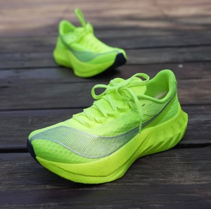 Zapatillas de Running Endorphin Pro 4 con Malla Elástica y Placa de Carbono - Zapatillas Deportivas Profesionales para Entrenamiento de Maratón - Product Image 3