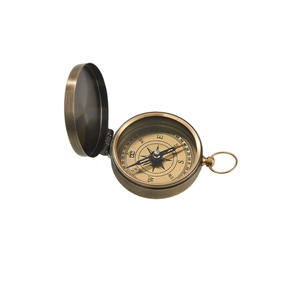 Boussole de poche nautique personnalisée en laiton antique, cadeau pour le camping et la randonnée, étanche, durable, avec cadran doré et aiguille - Product Image 4