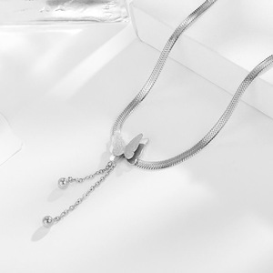 Collier Papillon Exquis en Acier Inoxydable pour Femme, Pendentif Tendance, Chaîne Serpent Dorée, Bijou de Tempérament - Product Image 6