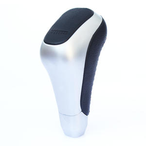 หัวเกียร์รถยนต์โตโยต้า อัตโนมัติ หุ้มหนังเย็บด้ายสีแดงด้าน  ออกแบบตามหลักสรีรศาสตร์  ขนาดเกลียว 8 มม. - Product Image 5