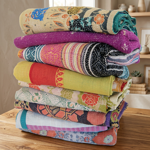 Edredones Sari Vintage hechos a mano Colección de diseñador de alta calidad Relleno de algodón-para uso doméstico o hotelero Precio al por mayor - Product Image 3