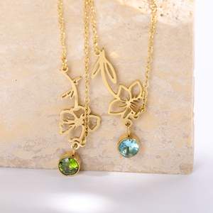 Conjunto de joyería PVD de acero inoxidable chapado en oro de 18K, joyería sin deslustrar, collar de flor de 12 meses de nacimiento, conjunto de joyería - Product Image 5