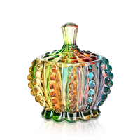 Usine de Shanghai Directe 6 oz Pots à Bonbons en Verre Embossé Coloré Bouteilles avec Couvercle