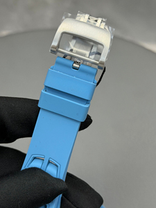 Reloj Mecánico de Lujo con Esqueleto de Carburo de Tungsteno Miyota, Cristal de Zafiro, Correa de Goma Azul y Esfera Cuadrada para Hombre - Product Image 6