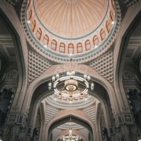 Grand lustre de mosquée ANNO avec anneaux en laiton à plusieurs niveaux et lumières de lanterne, luminaire suspendu islamique pour dôme de salle de prière