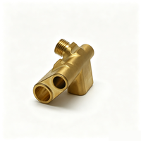 Boîtier de vanne de commande hydraulique à port fileté multi-trous, corps de dérivation irrégulière en acier inoxydable/laiton usiné sur mesure par CNC