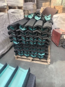 Classico <span class=keywords><strong>legno</strong></span> romano scandole moderne rivestite <span class=keywords><strong>in</strong></span> pietra trapezoidale tetto resistente al calore coperture solari per la costruzione di case - Product Image 5