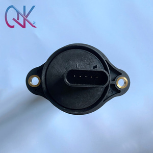 เซ็นเซอร์วัดปริมาณอากาศแบบ Mass Air Flow Meter (MAF) 5 ขา รุ่น 1774004 สำหรับรถบรรทุกสแกนเนีย แรงดันไฟฟ้า 12 โวลต์ - Product Image 1