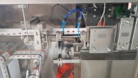 Machine de remplissage et de scellage BFS automatique pour ampoules en plastique de sirop liquide oral jetable de haute qualité