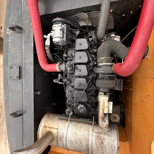 Excavatrice Hyundai Robex 225-9s d'occasion, matériel de construction lourd, couleur orange et noir, 25000 kg, 0-2000 heures de fonctionnement - Product Image 4
